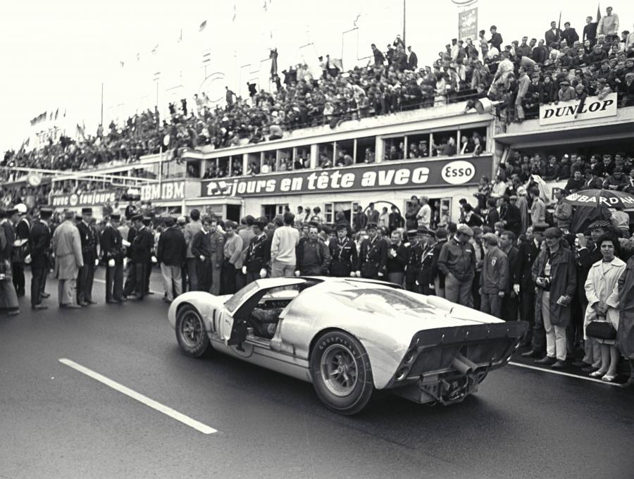  Ford GT40 (Mk II) 1965 года  (фото 39 из 118)